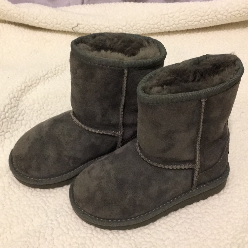 Girls size 9 Ugg Boots